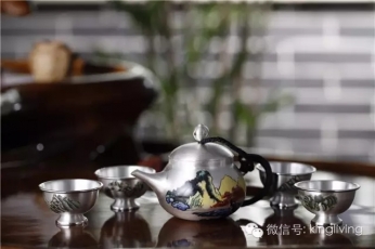 梦祥盛世荣誉出品：时尚银壶成茶道新宠